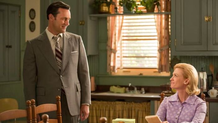 Mad Men features Jon Hamm and January Jones in leading roles.