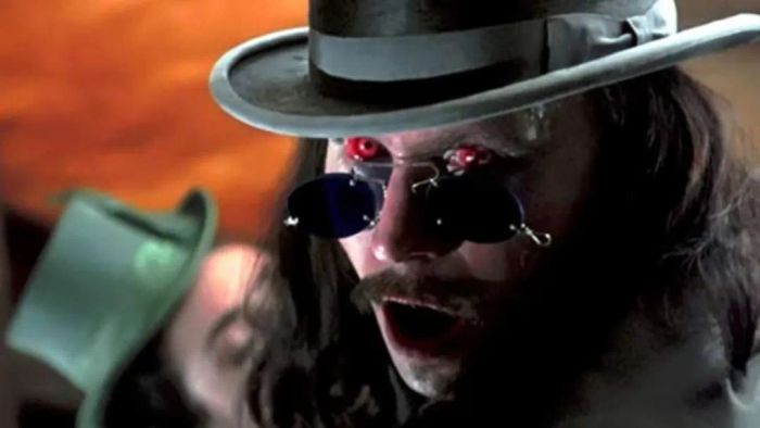 Gary Oldman stars in Bram Stoker's Dracula (1992).