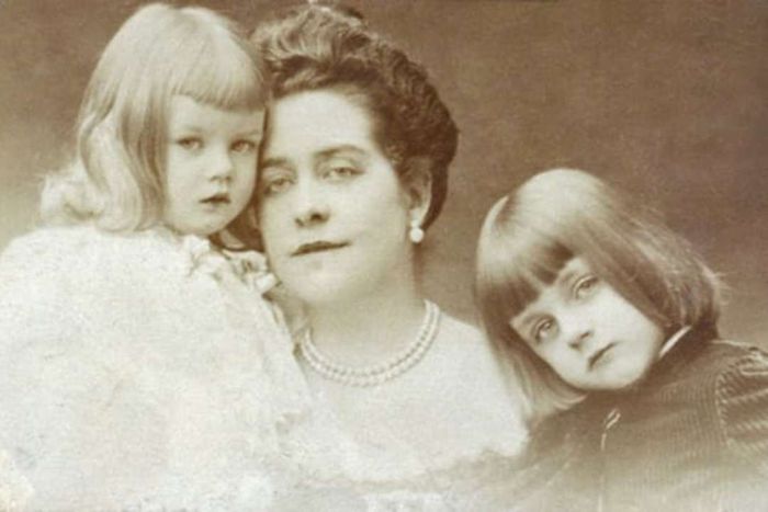 Aimee Crocker pictured with her children.