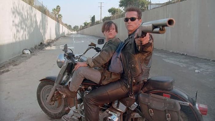 Arnold Schwarzenegger and Edward Furlong in Terminator 2: Judgment Day (1991).