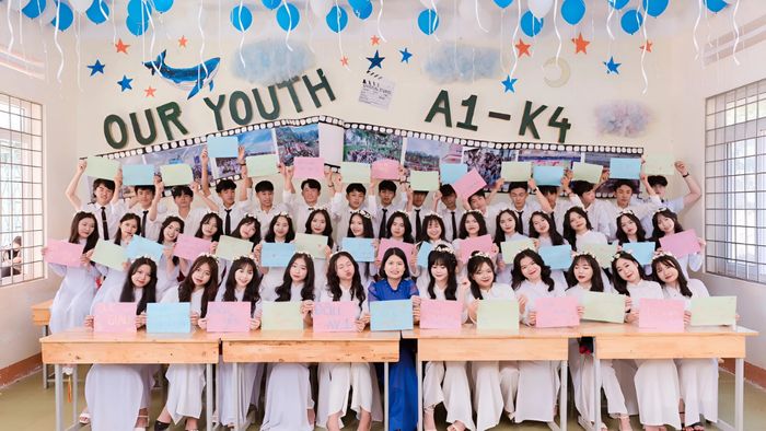Những ý tưởng trang trí lớp kỷ yếu rực rỡ và nổi bật