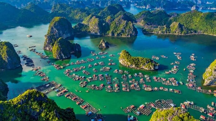 Những bức ảnh Vịnh Hạ Long được chụp từ trên cao