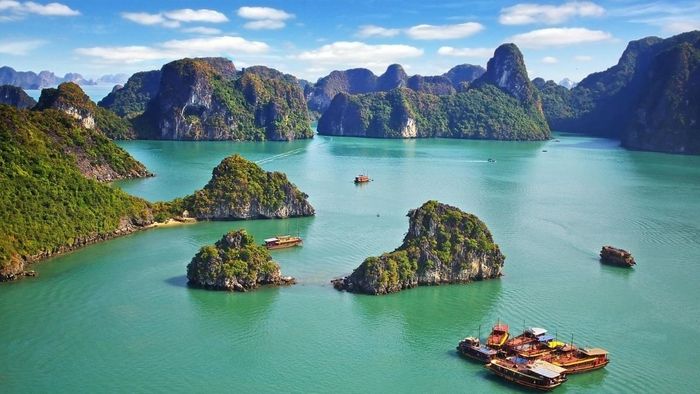 Tải về hình ảnh du lịch Vịnh Hạ Long