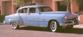 Side profile of the 1951-1954 Chrysler Imperial