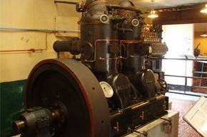 A 70 horsepower, 2-cylinder hot bulb engine manufactured by W.H. Allen & Sons in 1923. This engine is exhibited at the Internal Fire Museum of Power in Tangygroes, Wales, UK.