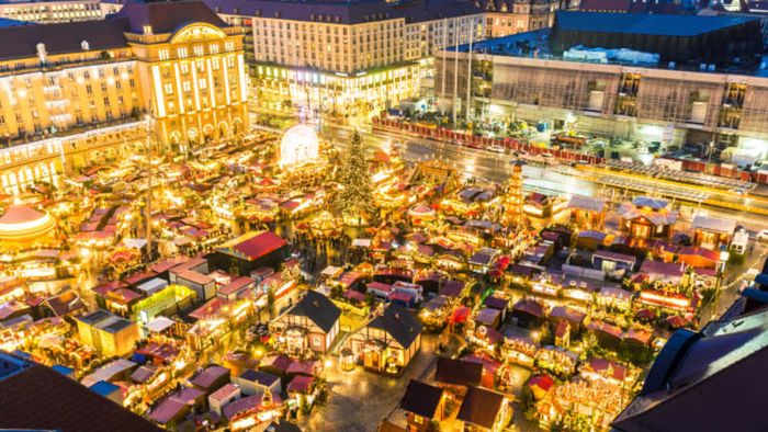 The Striezelmarkt at night.