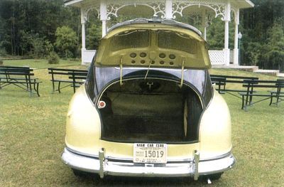 Rear view of the 1949-1951 Nash Airflyte