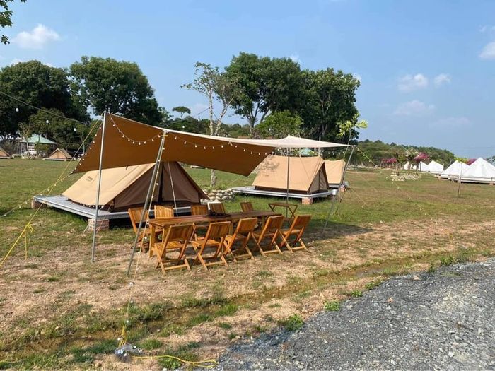 Bằng Lăng Glamping, điểm dã ngoại đầy phong cách bên hồ Dầu Tiếng