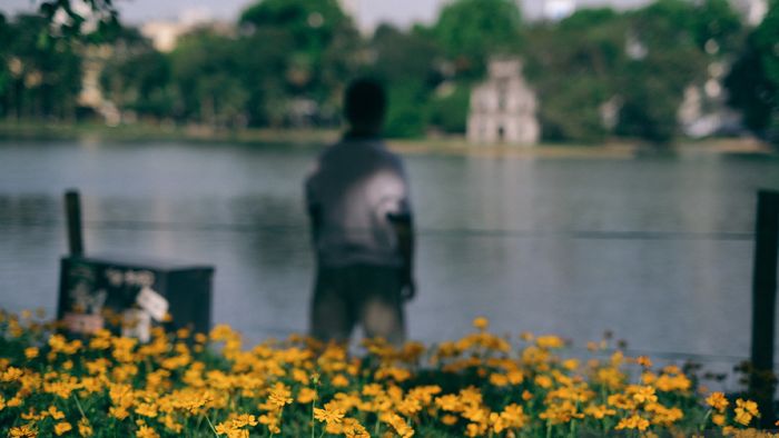 Hình nền Hồ Hoàn Kiếm vào mùa hè rực rỡ