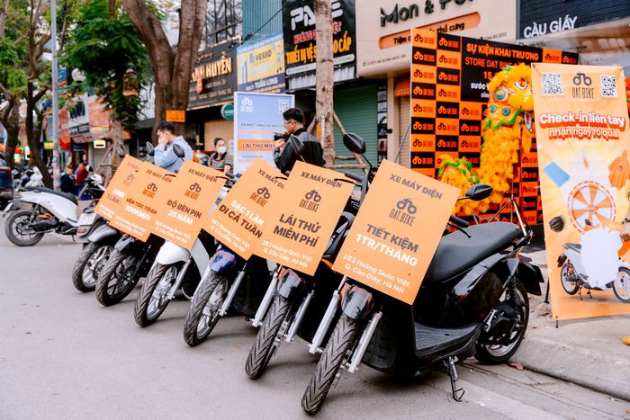 Cửa hàng Dat Bike Cầu Giấy.jpg