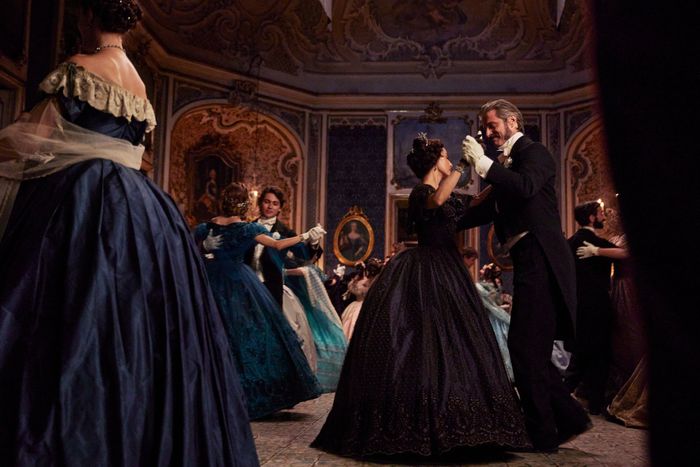 Tầng lớp quý tộc đã không còn theo kịp nhịp thay đổi của thời đại