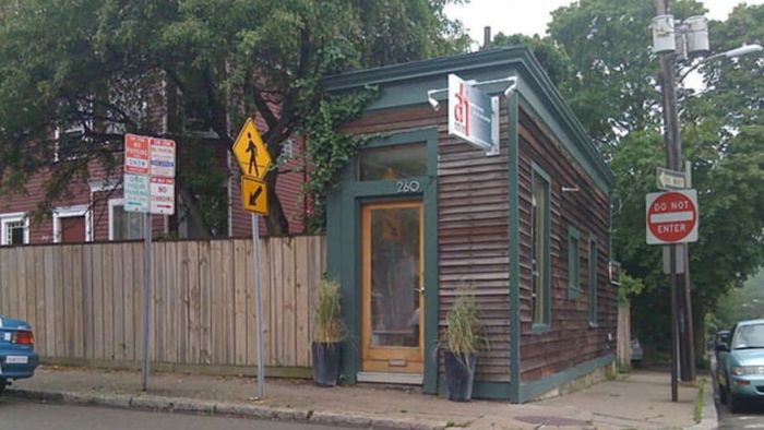 The Cambridge Spite House.