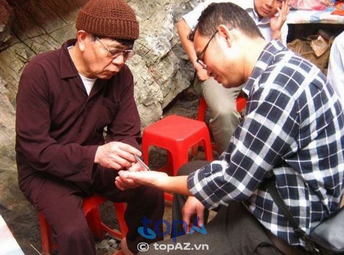 Thầy Tâm An xem tử vi tại Hà Nội