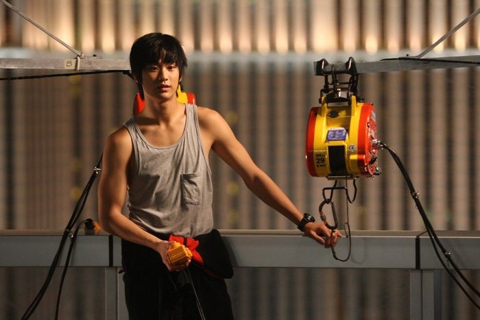 Kim Soo Hyun là thành viên trẻ tuổi nhất trong dàn diễn viên