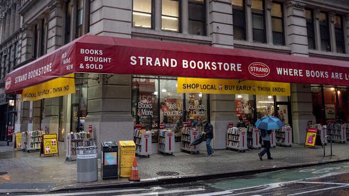 New York City's Strand Bookstore boasts approximately 2.5 million books, ranging from used and new to rare editions, spread across its various locations.