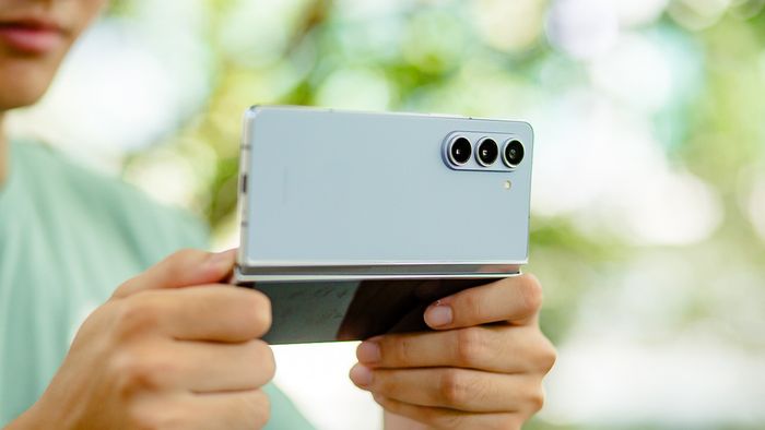 Galaxy Z Fold5 sẽ không được trang bị hai tính năng hữu ích của One UI 7