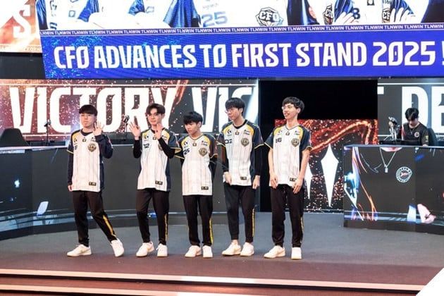 Một tuyển thủ CFO đã bất ngờ nhắc đến VCS sau khi hoàn thành First Stand 2025, cảm ơn VCS vì sự hỗ trợ quan trọng.