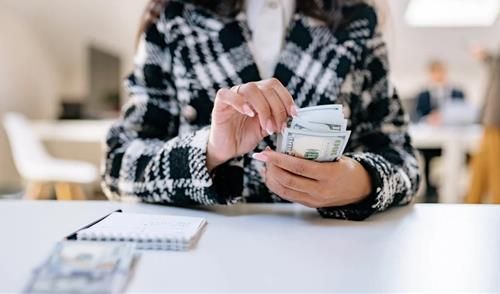 Con giáp đón vận may giữa tuần