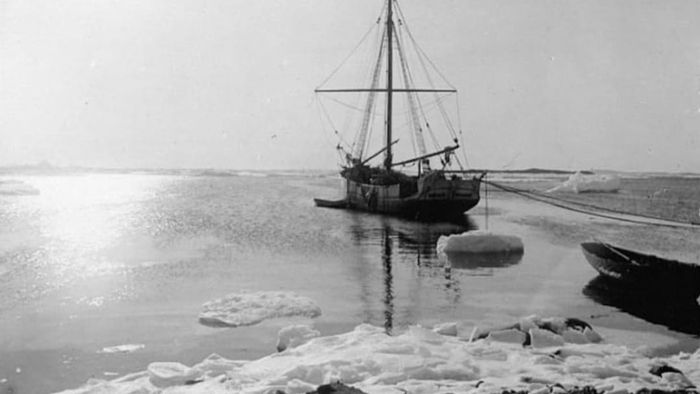 The Alabama anchored near Shannon Island in September 1909.
