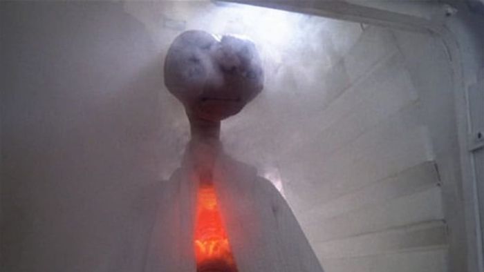 A still from E.T. the Extra-Terrestrial (1982).