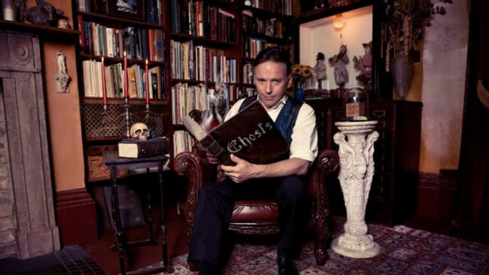 Simon Drake enjoying some casual reading.