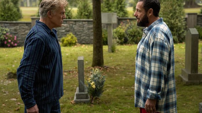 Adam Sandler, Christopher McDonald và Scott Yamano trong Happy Gilmore 2