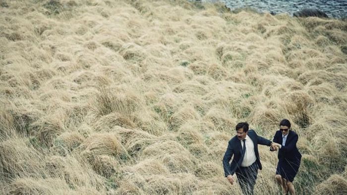 Colin Farrell and Rachel Weisz star in The Lobster (2015).