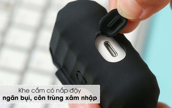 Túi đựng Airpods Pro nhựa dẻo TPU CK-F048 OSMIA - Trang bị khe cắm sạc