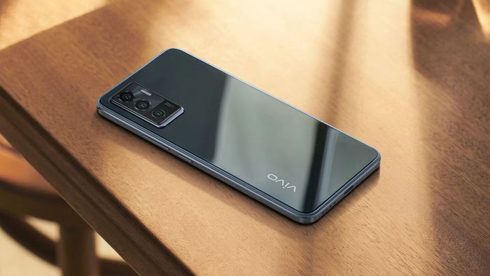 Thiết kế mỏng nhẹ của Vivo V23e