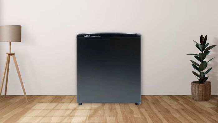 Thiết kế nhỏ gọn của Tủ Lạnh Aqua 50 Lít AQR-D59FA BS