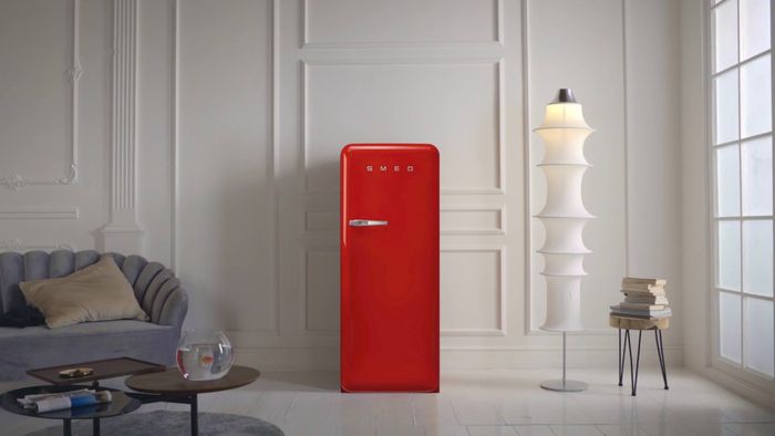 Tủ Lạnh Smeg 281 Lít FAB28RRD5 sở hữu vẻ ngoài hoài cổ, sang trọng
