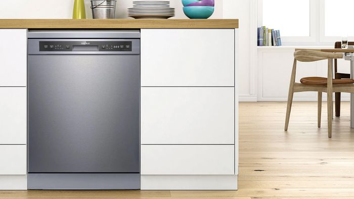 Máy rửa chén độc lập Hafele HDW-F60G (535.29.590) có thiết kế sang trọng