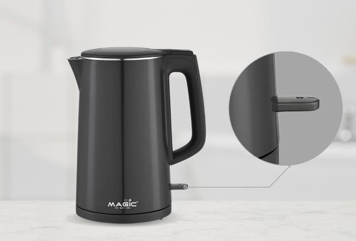 Nút gạt tích hợp phía sau thân bình