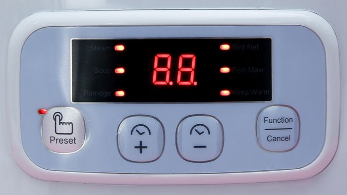 Bear DDZ-A08G2 sử dụng bảng điều khiển nút nhấn đơn giản