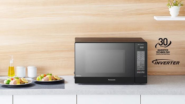 Panasonic NN-GT65JBYUE tiết kiệm điện hơn với chế độ Inverter