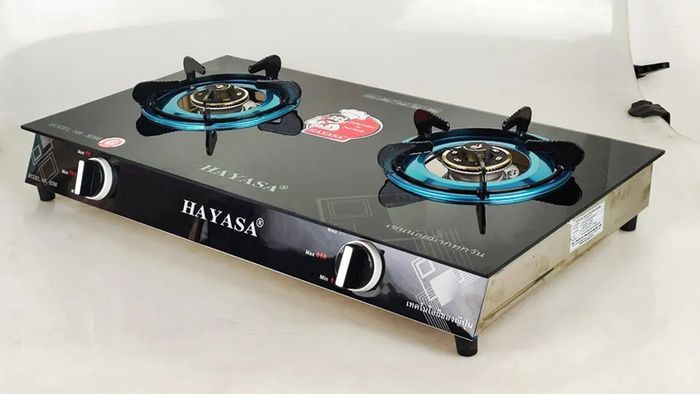 Bếp gas đôi dương kính Hayasa HA-8096 có thiết kế hiện đại