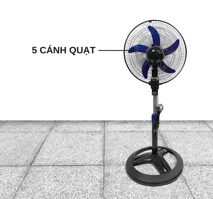 Quạt đứng Duxton B4 DFS40-16CN gồm 5 cánh quạt