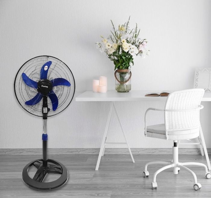 Quạt đứng Duxton B4 DFS40-16CN làm bằng chất liệu cao cấp
