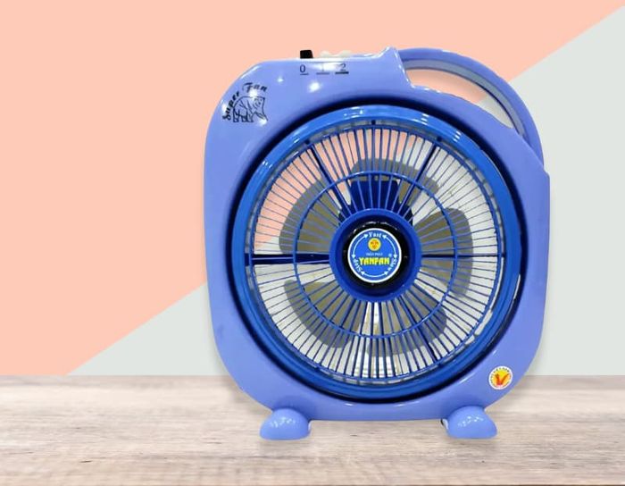 Yanfan BD388 có vẻ ngoài màu xanh nổi bật