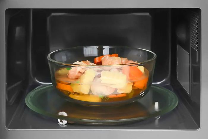 Dòng lò vi sóng Panasonic NN-GM24JBYUE 20 lít có nhiều chức năng nấu
