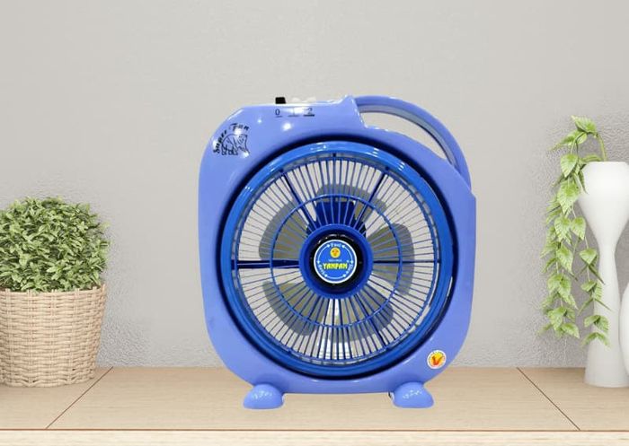 Quạt hộp Yanfan BD388 hoạt động với công suất 45W