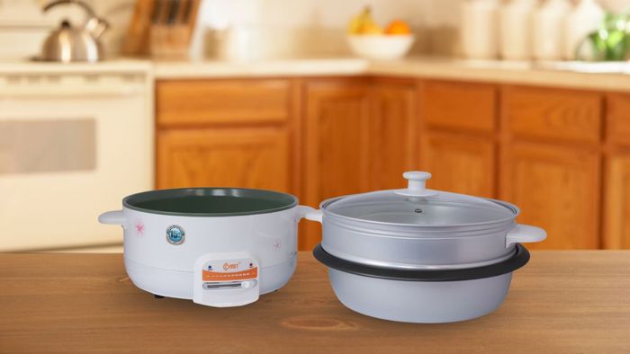 Lòng nồi lẩu điện Comet CM7732 1300W có nắp thủy tinh