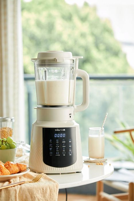 Máy làm sữa hạt Bear PBJ-C16Q8 1.5 lít