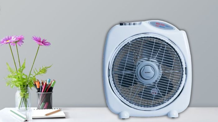 Quạt bàn đảo Senko BD1012 sở hữu thiết kế hiện đại và trẻ trung