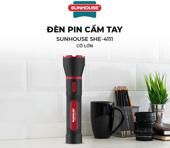 Đèn pin tay cầm Sunhouse SHE-4111