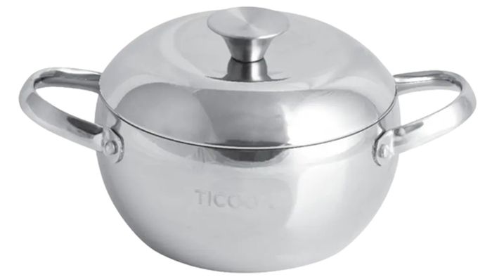 Ticook TK05 trang bị nắp và tay cầm bằng inox chắc chắn