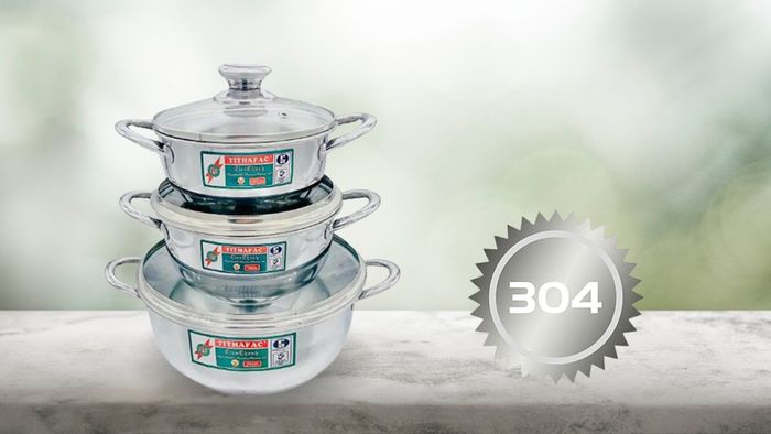 Bộ nồi bầu Inox 430 đáy từ TF03 được làm từ chất liệu inox 403