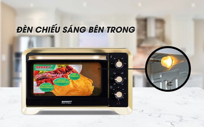 Sanaky VH809N2D trang bị đèn chiếu sáng bên trong