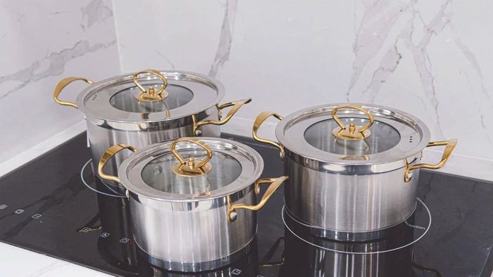 Bộ nồi Inox Camel sở hữu kiểu dáng hiện đại, đẹp mắt