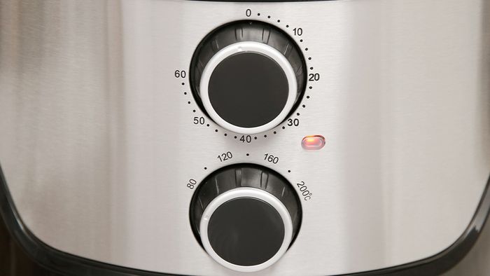 Perfect PF-335 trang bị nút xoay điều khiển đơn giản